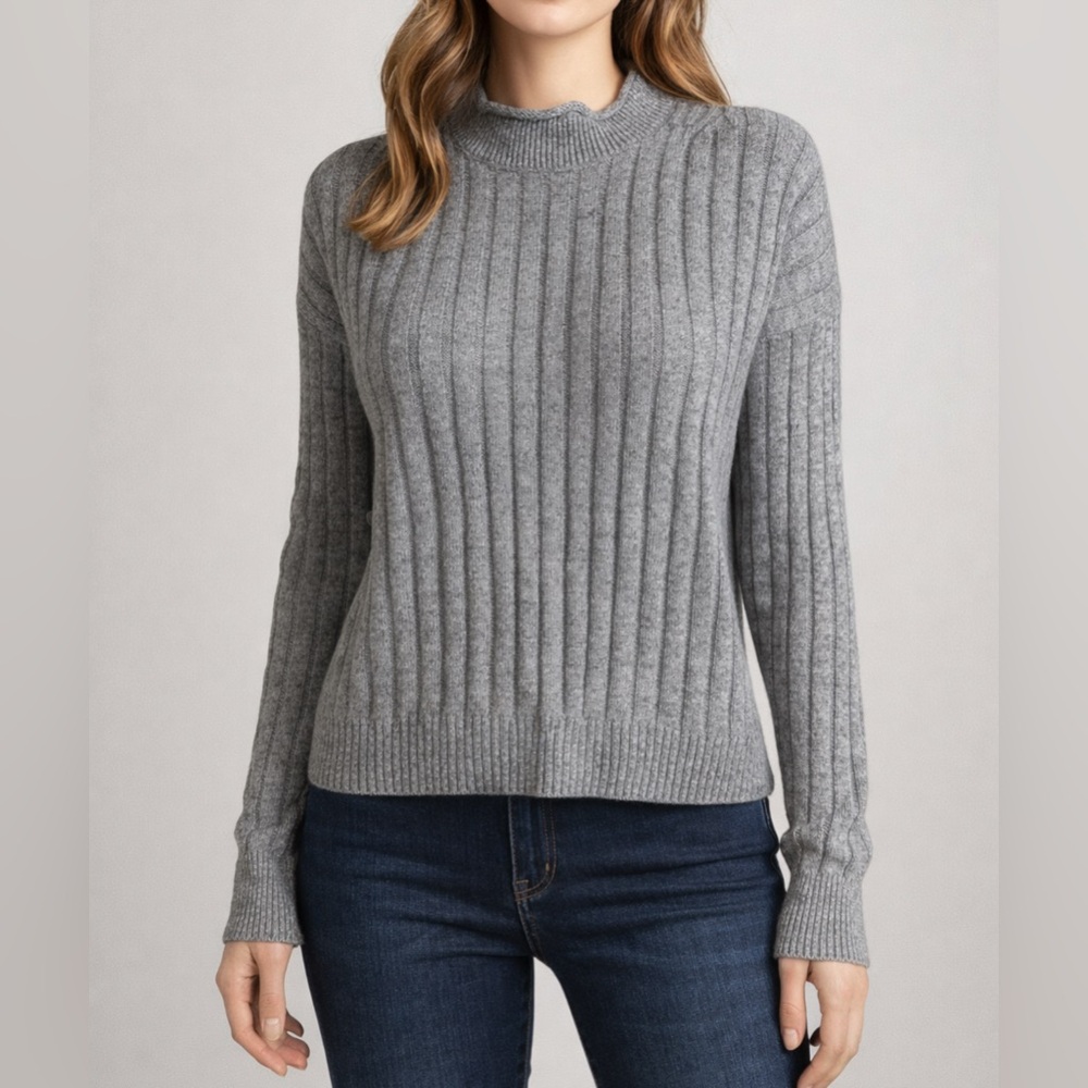 Abercrombie & Fitch Gray Ribbed Knit Crewneck Sweater Size XS NWOT